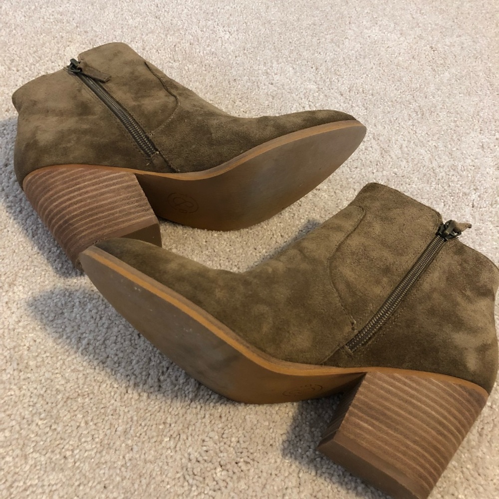 Treasure & Bond Windsor block heel bootie